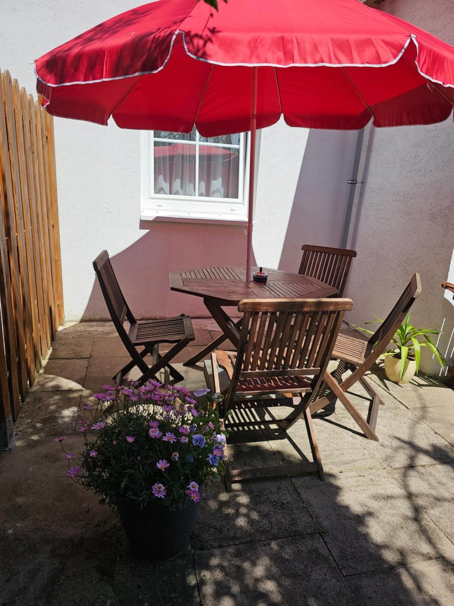 Warburg, Fewo "Sweet Home" 2,5 Zi- Eg-Separater Eingang - Parkplatz - Terasse- Komfortabel,Renoviert Exterior photo